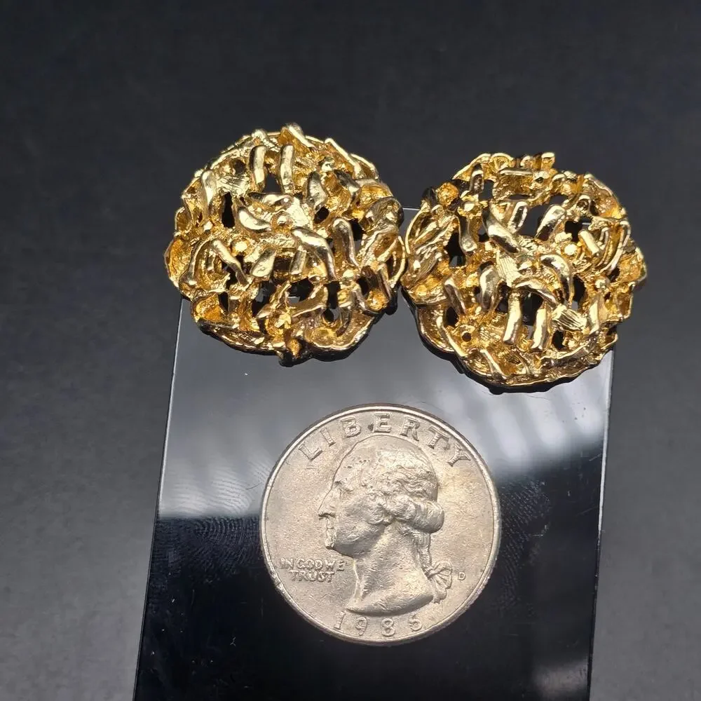 Unknown this pair